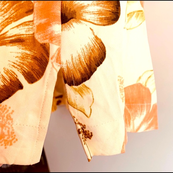 Tommy Bahama Brushed Hibiscus Top - Picture 3 of 9
